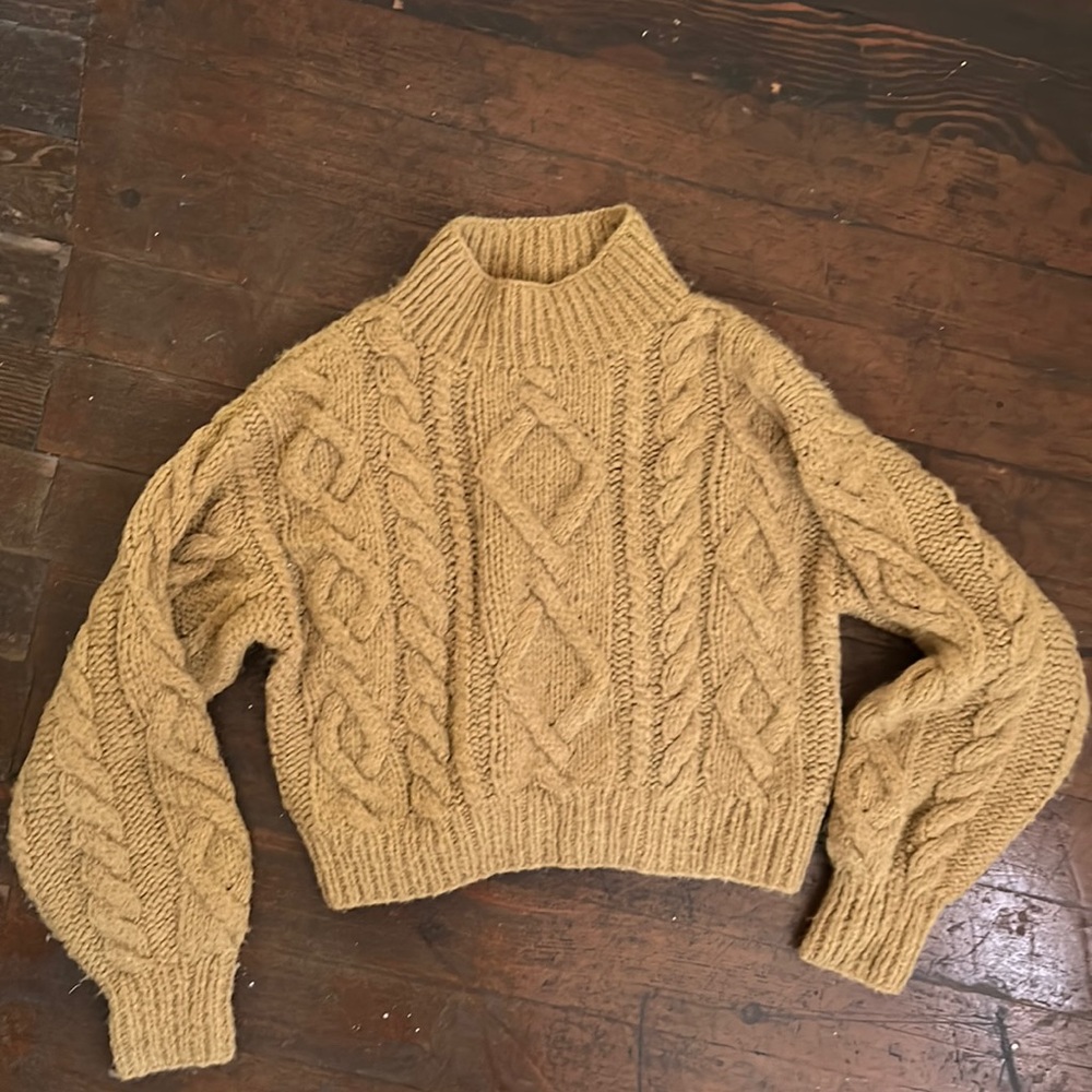Doen cropped sweater